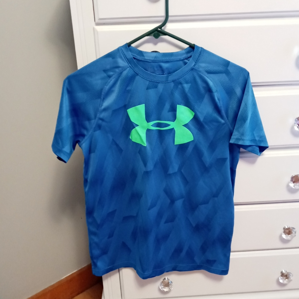 Boy's Under Armour Tee L